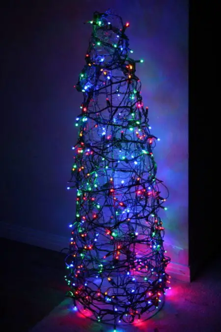 Chicken Wire Christmas Tree